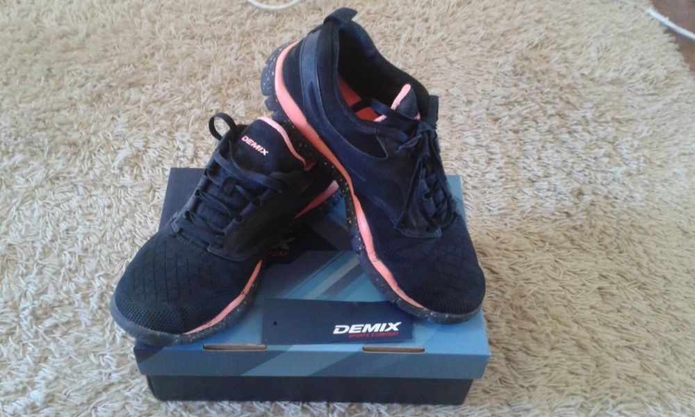 Кроссовки -DEMIX