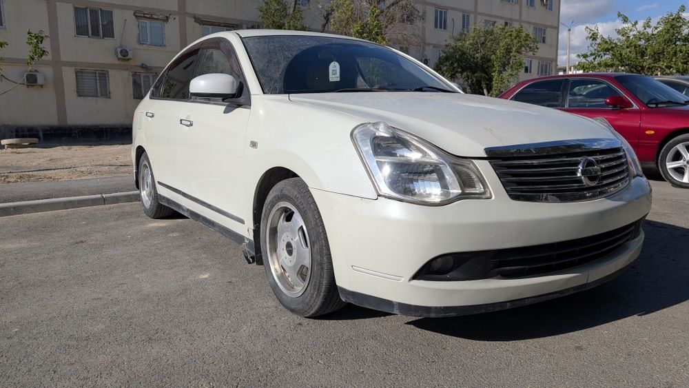 Nissan bluebird g11