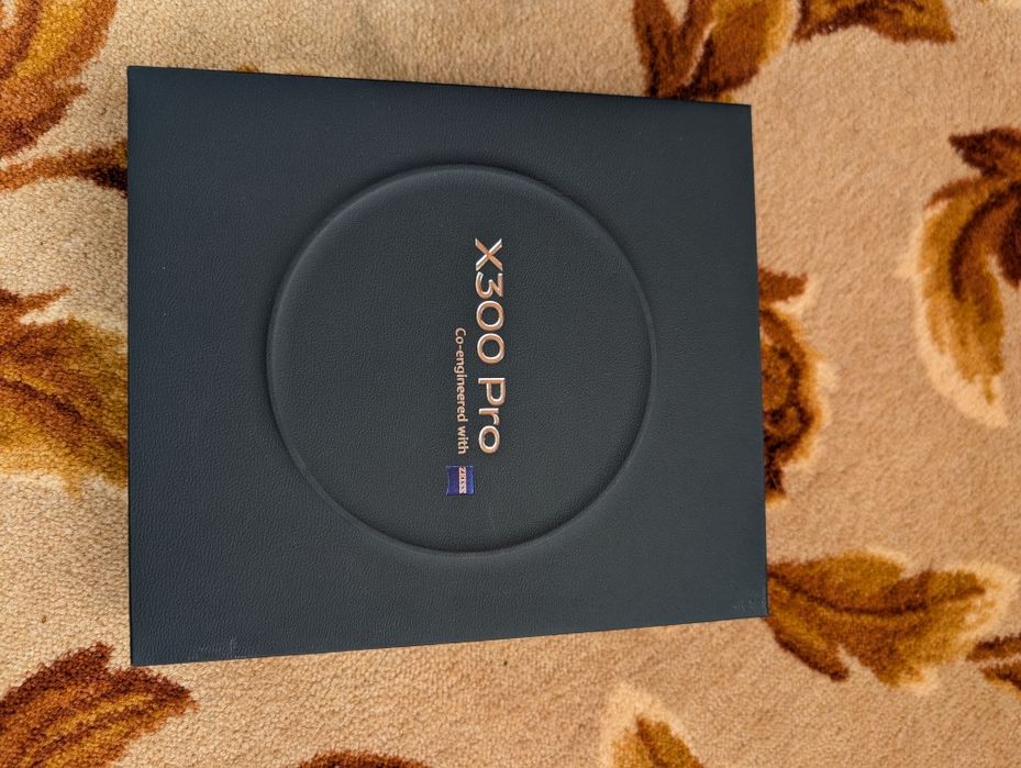 Vivo x300 pro глобал на гарантии