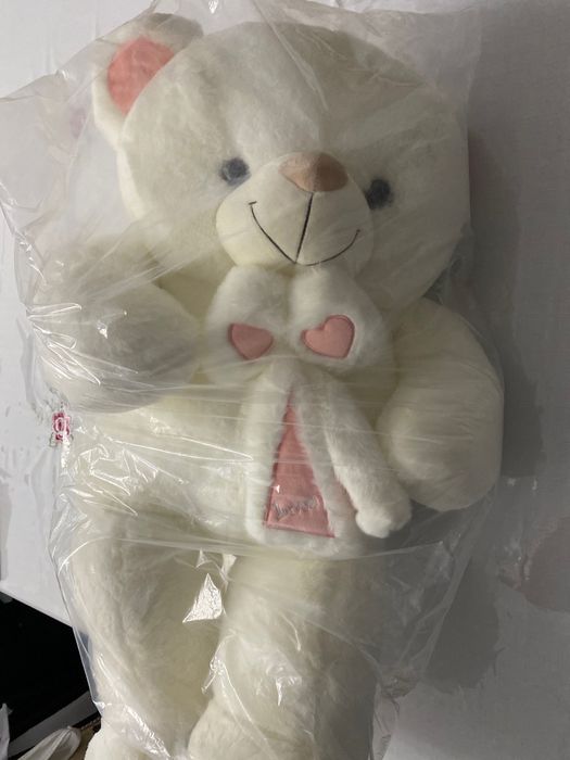 Мишка плюшевый белый