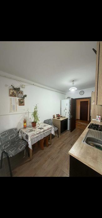 Apartament 3 camere Buhusi