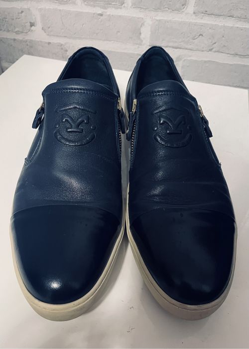 Обувки на Sara Pen