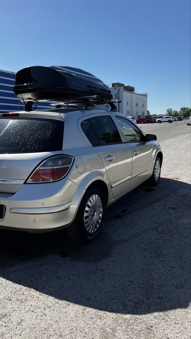 Opel Astra H 1.4 2008 год