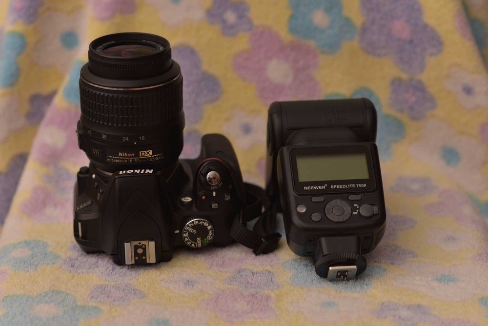 Фотоаппарат Nikon D5300 в комплекте.