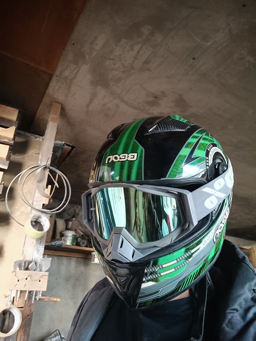 Мото шлем Beon L