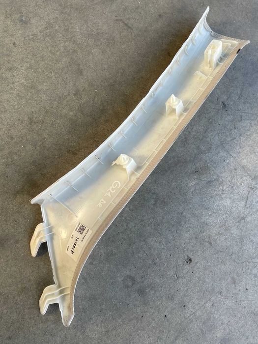 stalp A interior dreapta Bmw seria 3 G20 - G21 cod 7433240