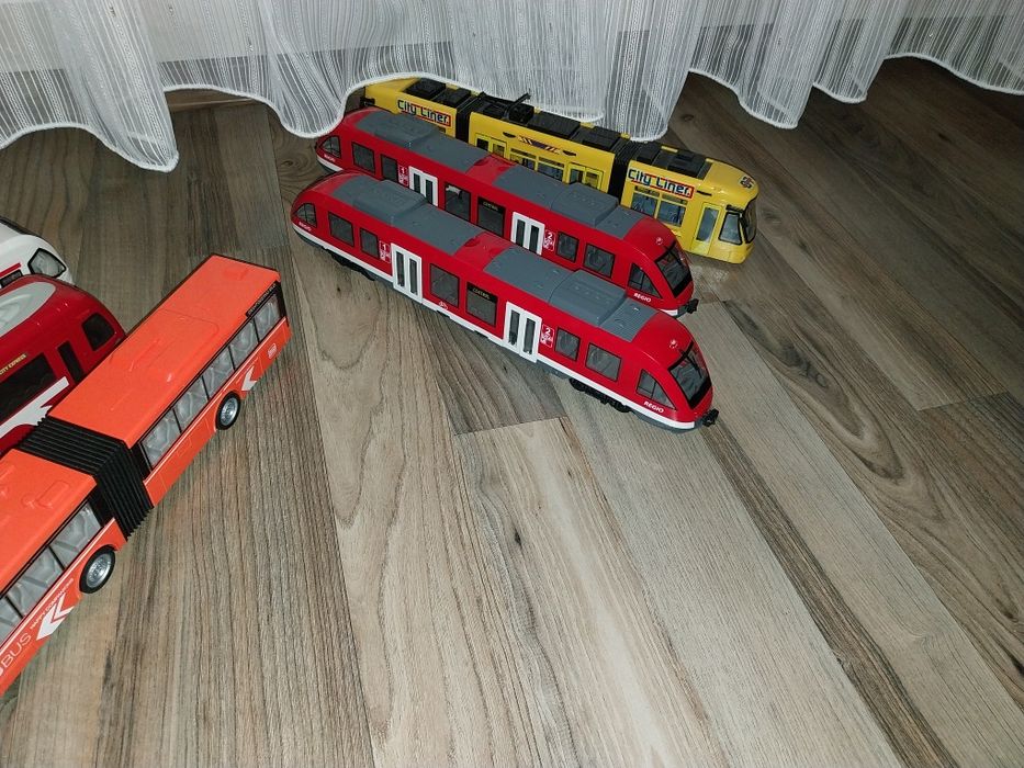 Tramvaie și trenuri