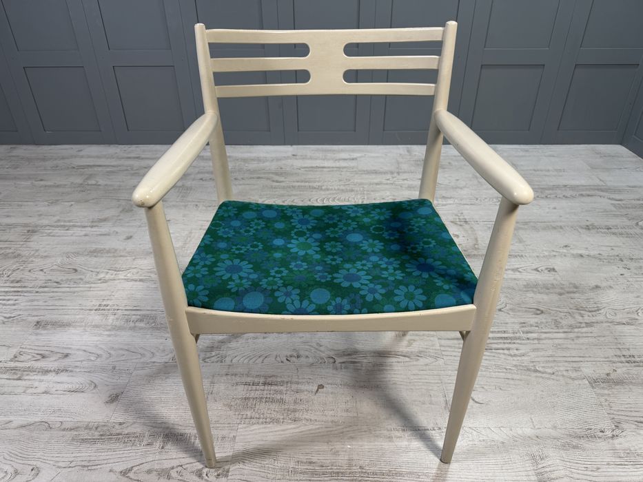 Винтидж широк трапезен стол Г448