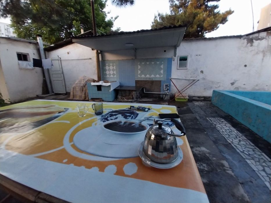 Продаеься дом, 2,5 стоки, есть бассейн. Можно приобрести в рассрочку.