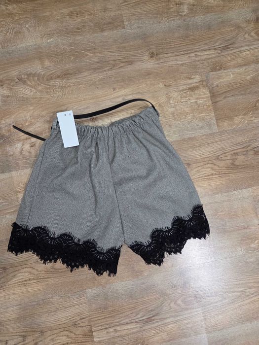 Нови дамски къси панталони с дантела