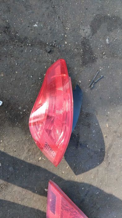 Stop stanga/dreapta Peugeot 308 an 2012