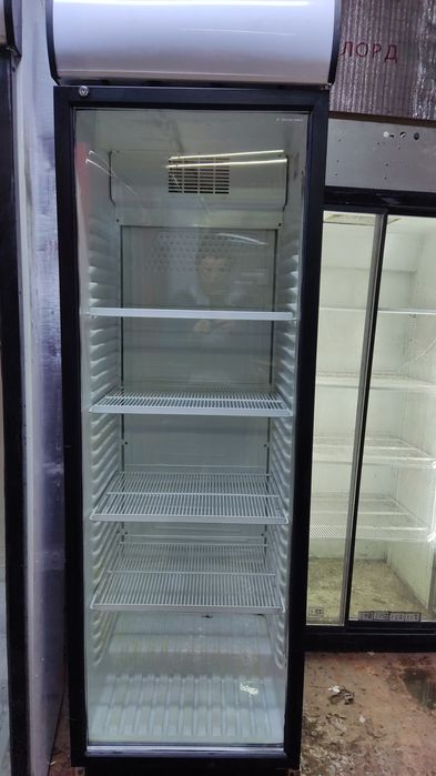 Витринные холодильники