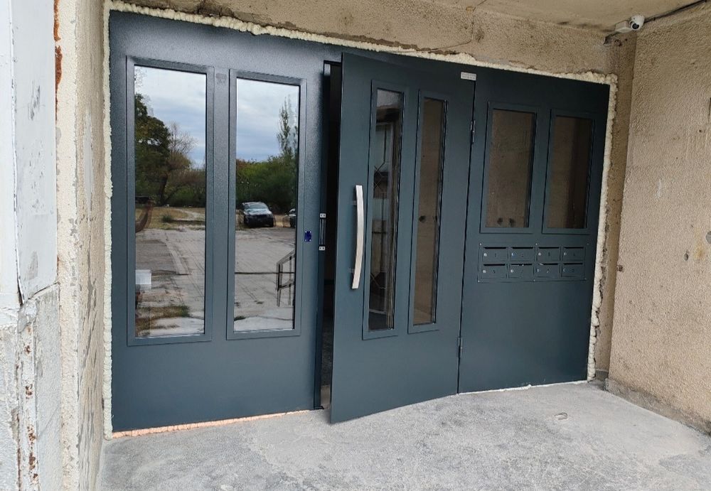 Метални входни врати за дома и индустрията