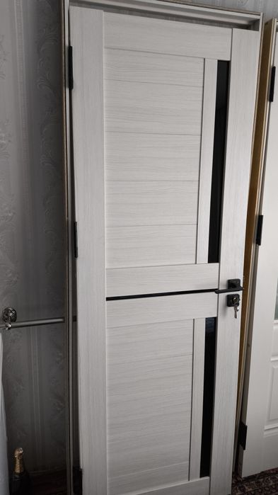 Продаю срочно межкомнатные двери