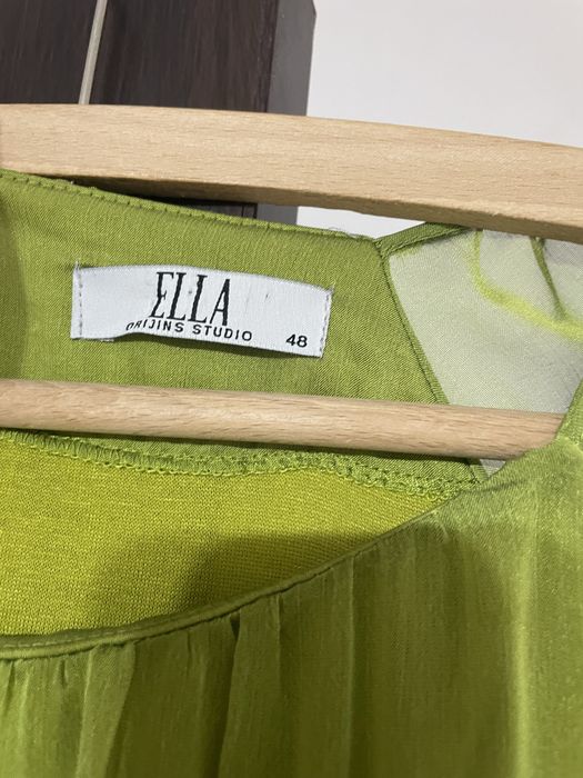 Rochie de nunta , purtata o singura data