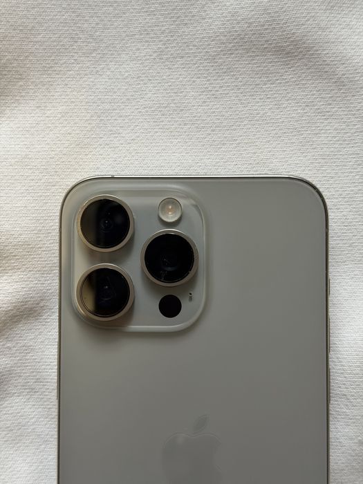 iPhone 15 про макс