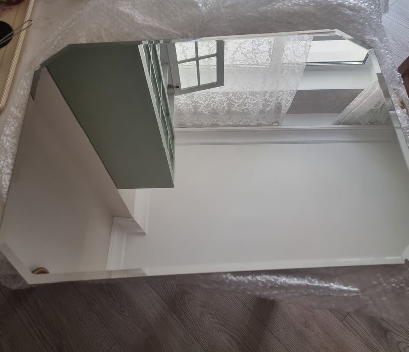 Зеркало настенное