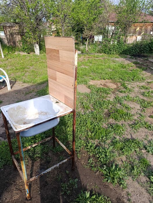 Продам Умывальник