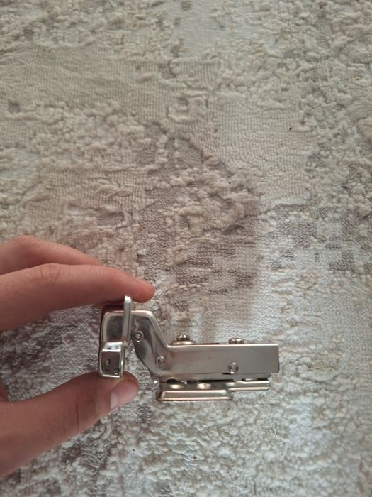 Петли мебельные с доводчиком 8 шт