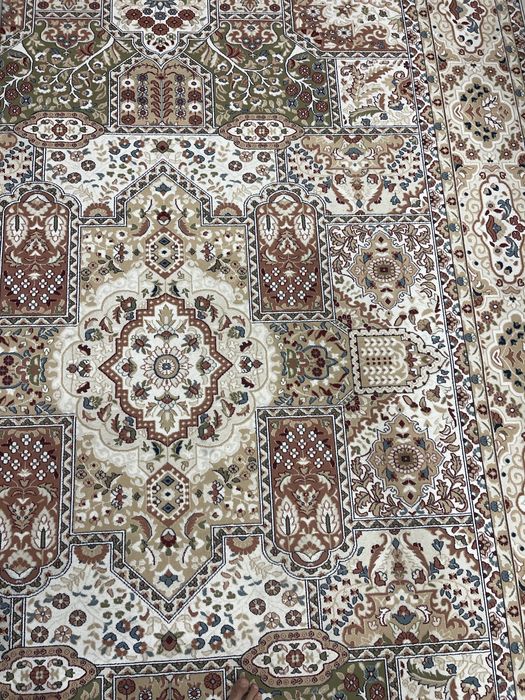 Продам Ковер 3.50 x 2.40