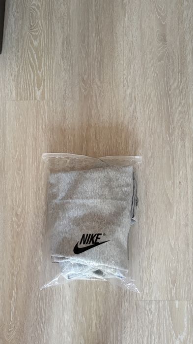 Трико nike новое продам срочно размер L