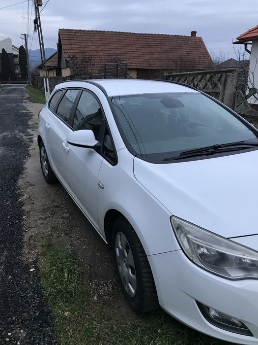 Opel astra j sporttourer