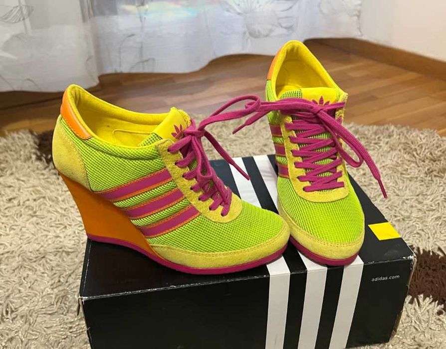 Pantofi din Piele Adidas Arrow Wedge Neocamo Jeremy Scott G96747, 38