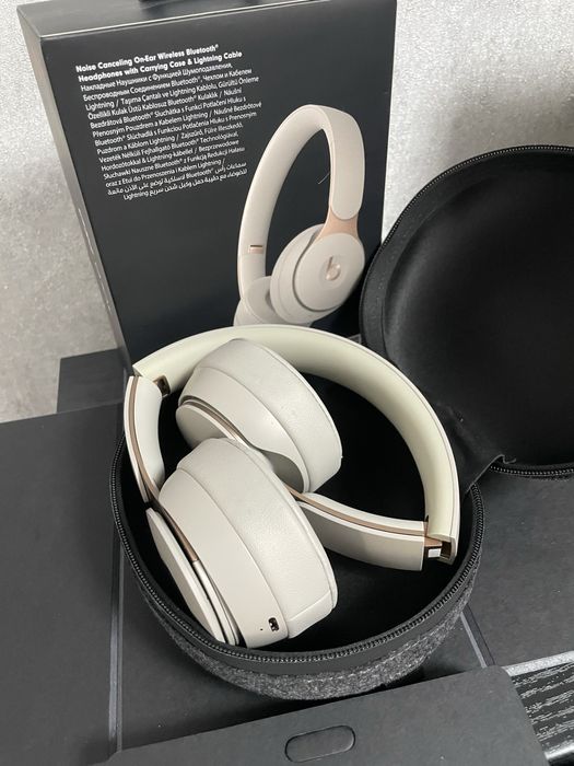Beats Solo Pro (оригрнал)