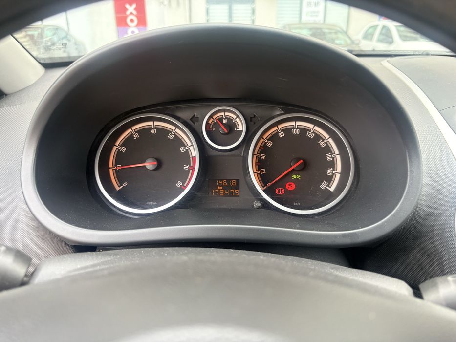 Opel Corsa  1.2 benzina, 80 CP, fabricatie 2009