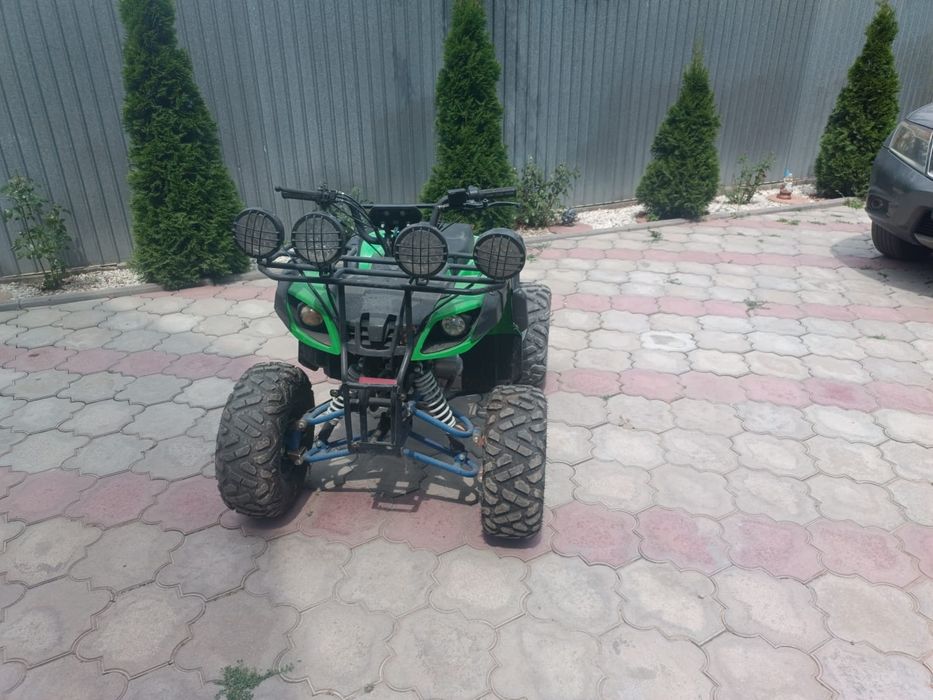 Квадроцикл бензиновый