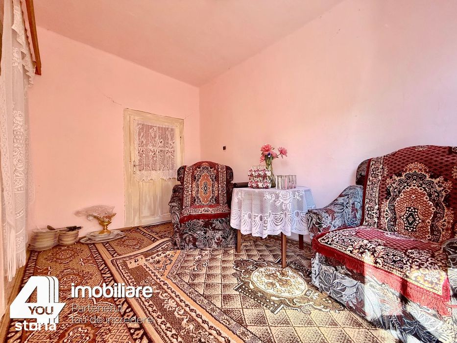 Proprietate în Țipari,formată din casă cu anexe+teren intravilan2880mp