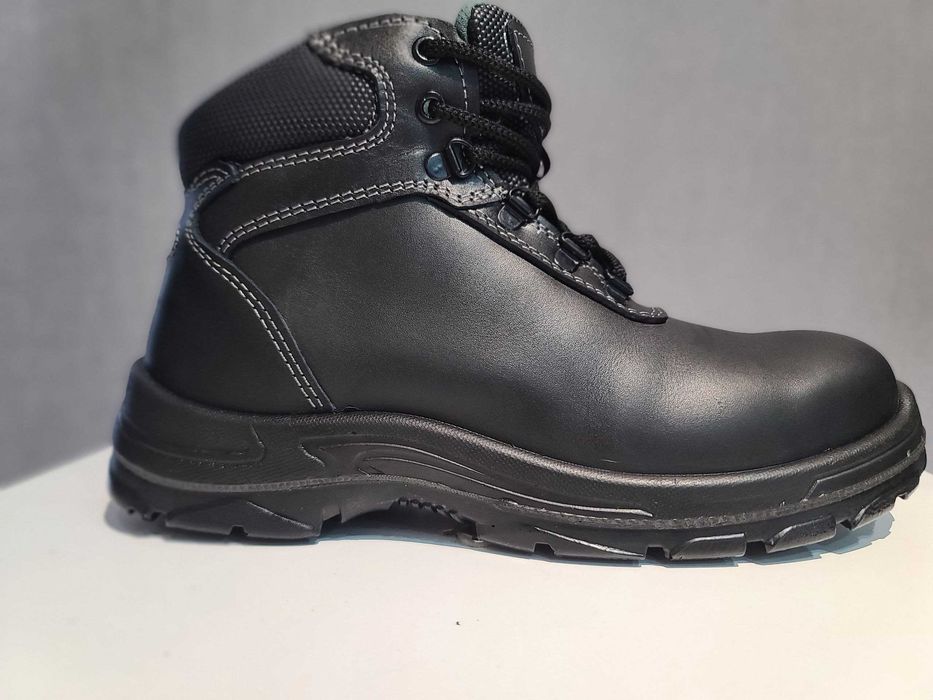 Спецобувь гидрофобная (водоотталкивающая кожа)