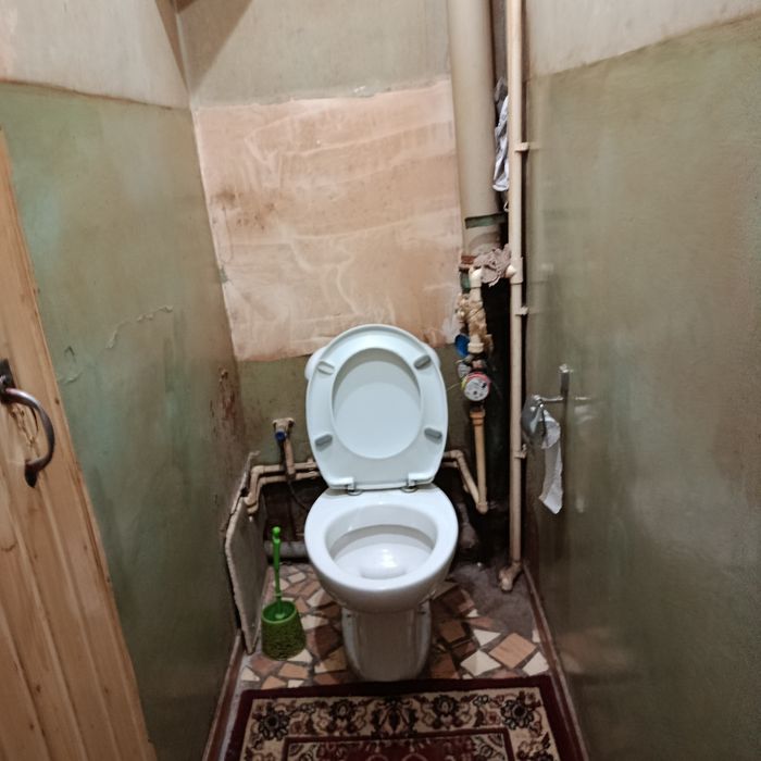 Продается трёхкомнатная квартира возле Бектимирского Ровд