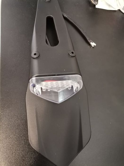 Стойка за регистрационен номер за мотор