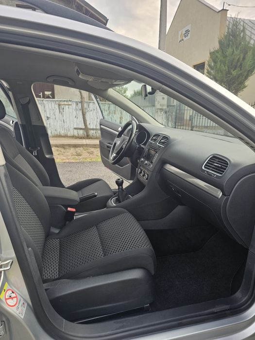 Volkswagen Golf VI