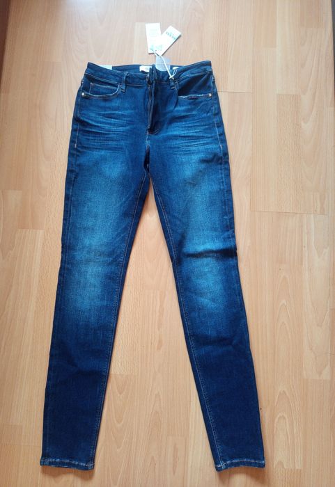 Дамски дънки Guess 29 UK/EUR 38