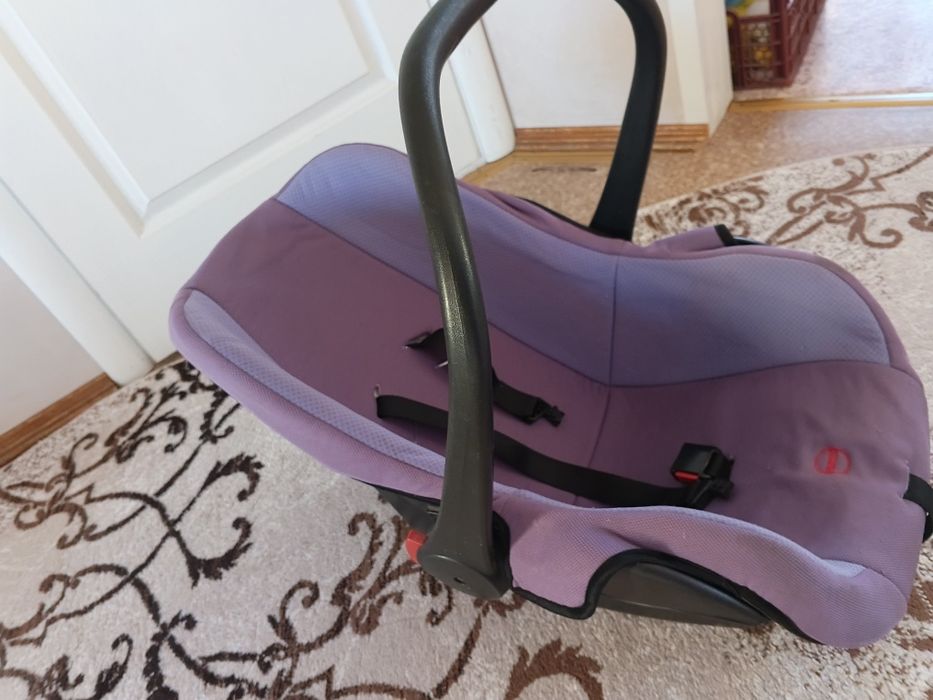 Продам автолюльку-кресло