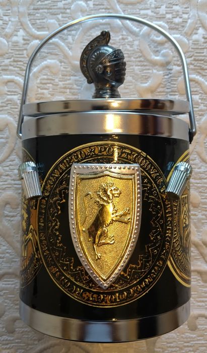 Ледарки, охладител за бутилки