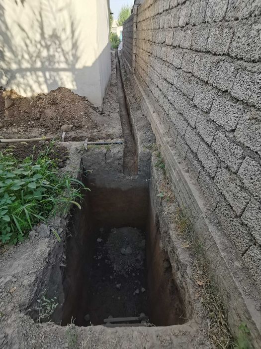 Капаем септик траншей котлованы под бассейны !!!