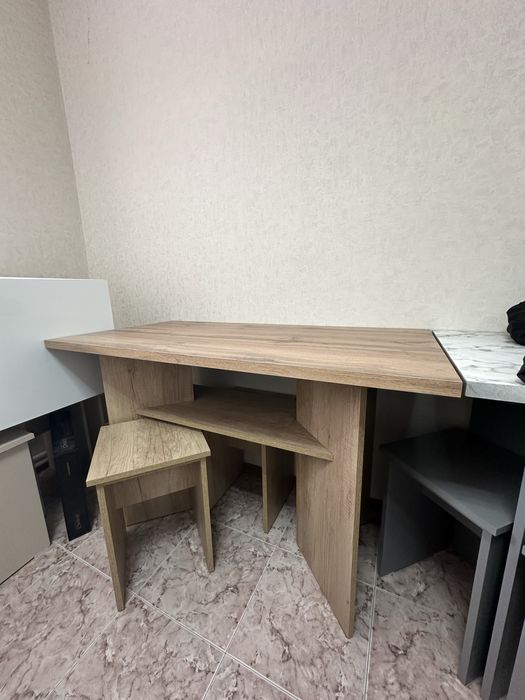 Кухонный гарнитур 1,2 метра .