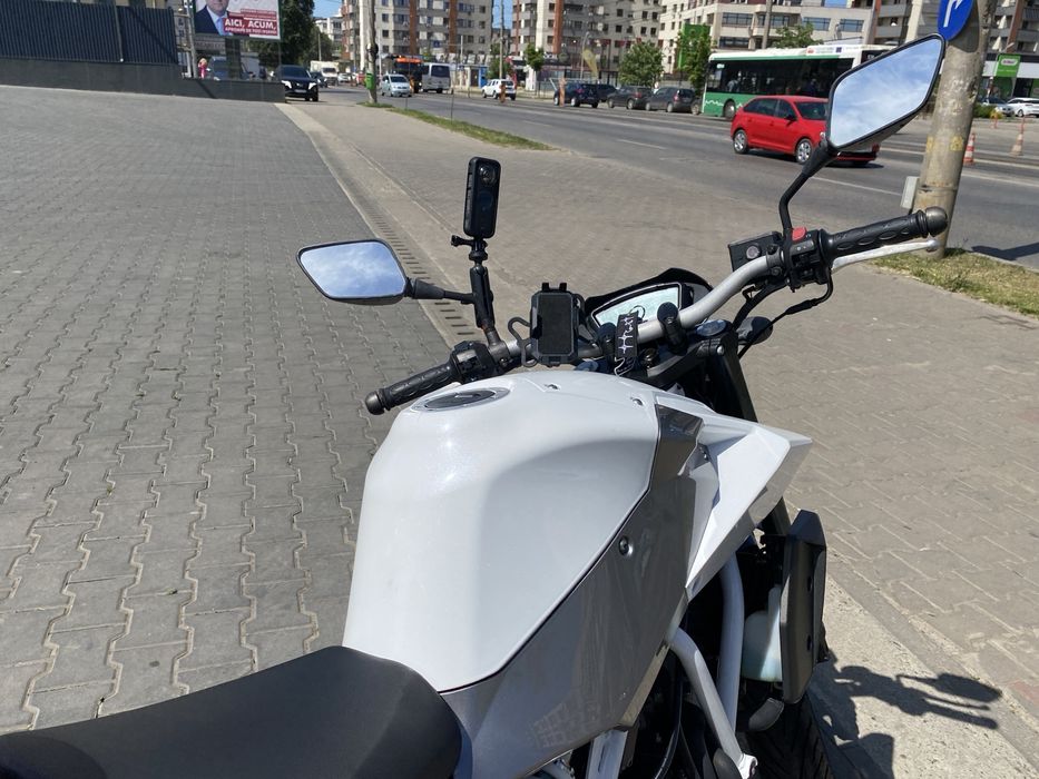 Motocicleta A2 Hyosung GD250N (Nu honda, yzf, suzuki, cf moto)