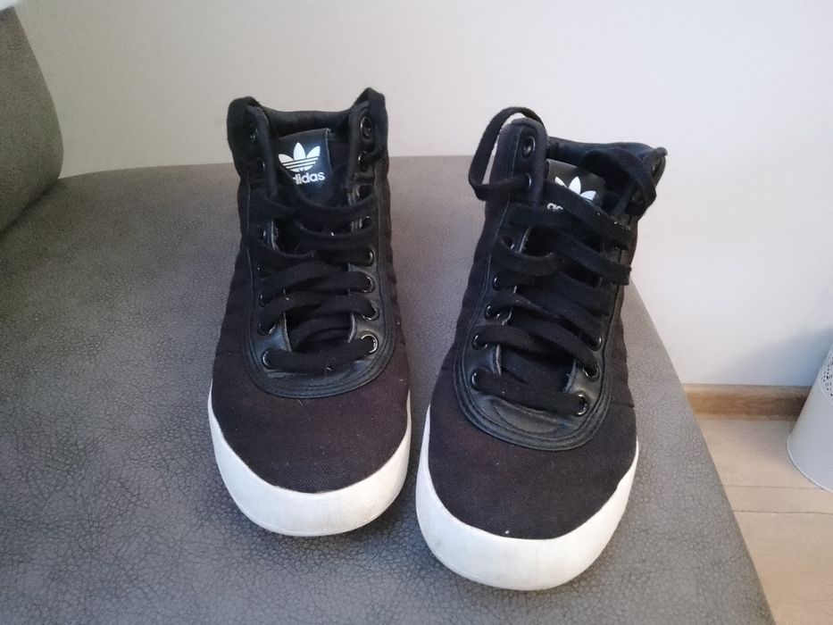 Кецове Adidas #38 / Оригинал / Супер запазени.