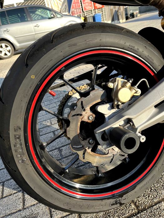 Aprilia Dorsoduro 750 SM