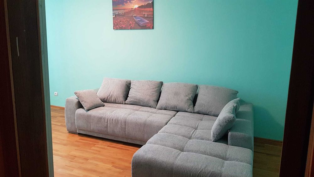 Inchiriez apartament