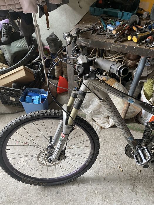 bicicleta trek full suspension