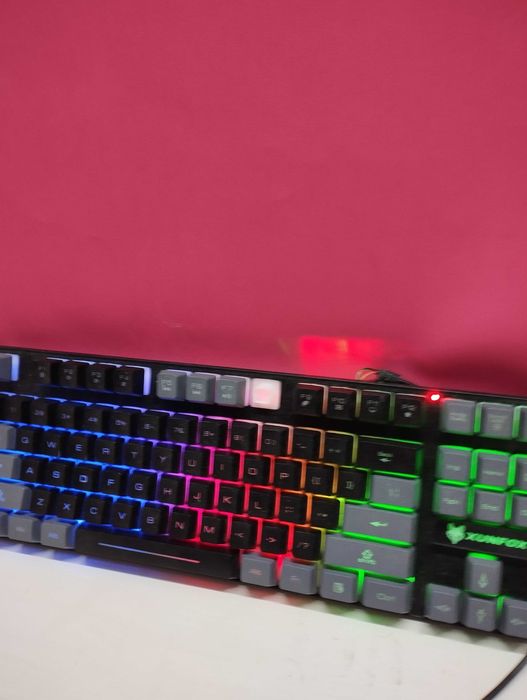 продаю игровую мембранную клавиатуру
