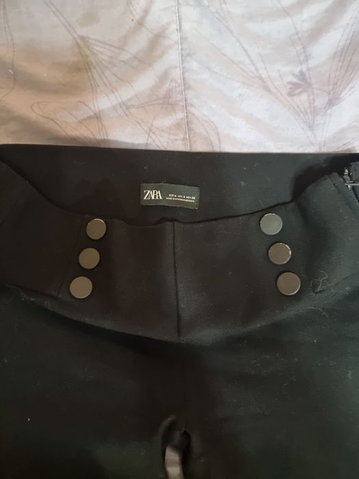 Клин чисто нов Зара