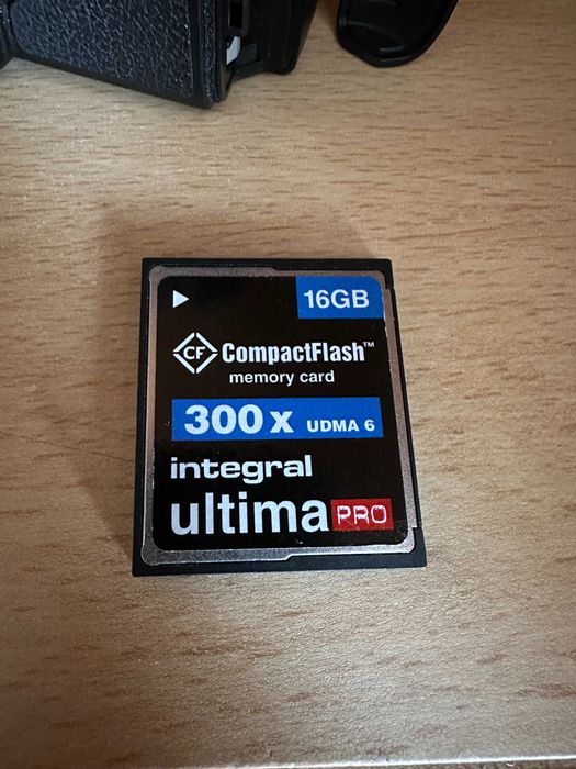 CANON EOS 5D MARK II FULL FRAME с обектив Canon EF 24-105mm f/4L