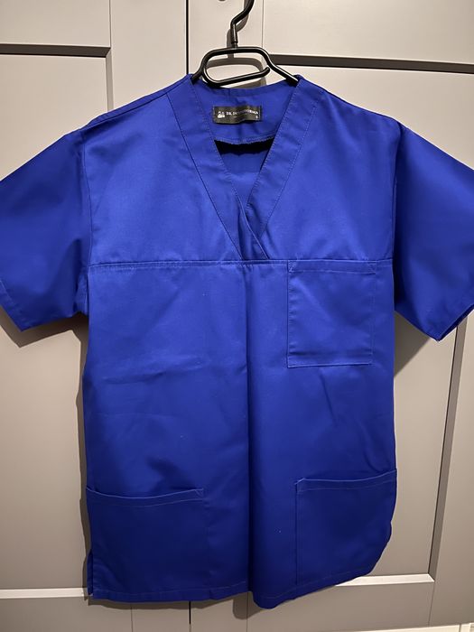 Costum medical Dr în uniformă