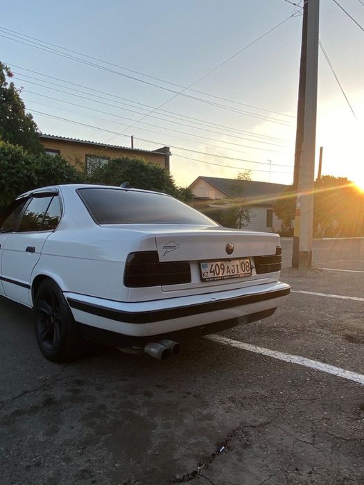 Продам bmw 525/е34